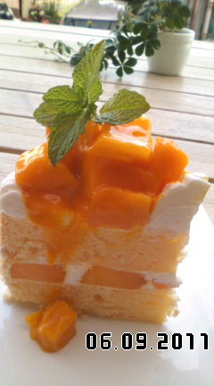 マンゴーケーキ